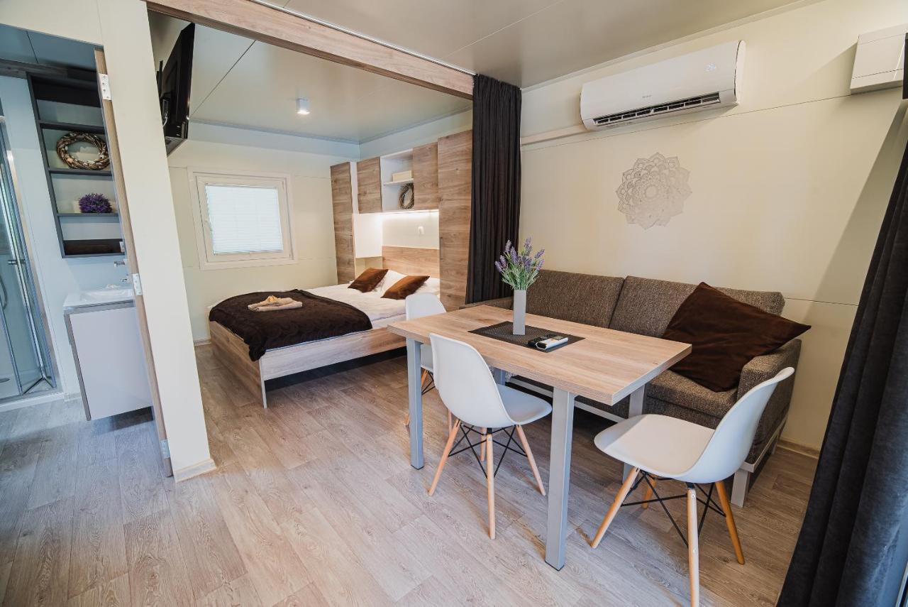 Premium Mobile Tree House With Thermal Riviera Tickets Catez ob Savi Exterior photo